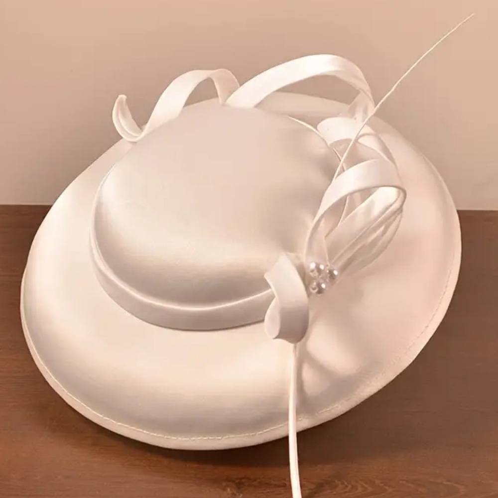White bridal hat